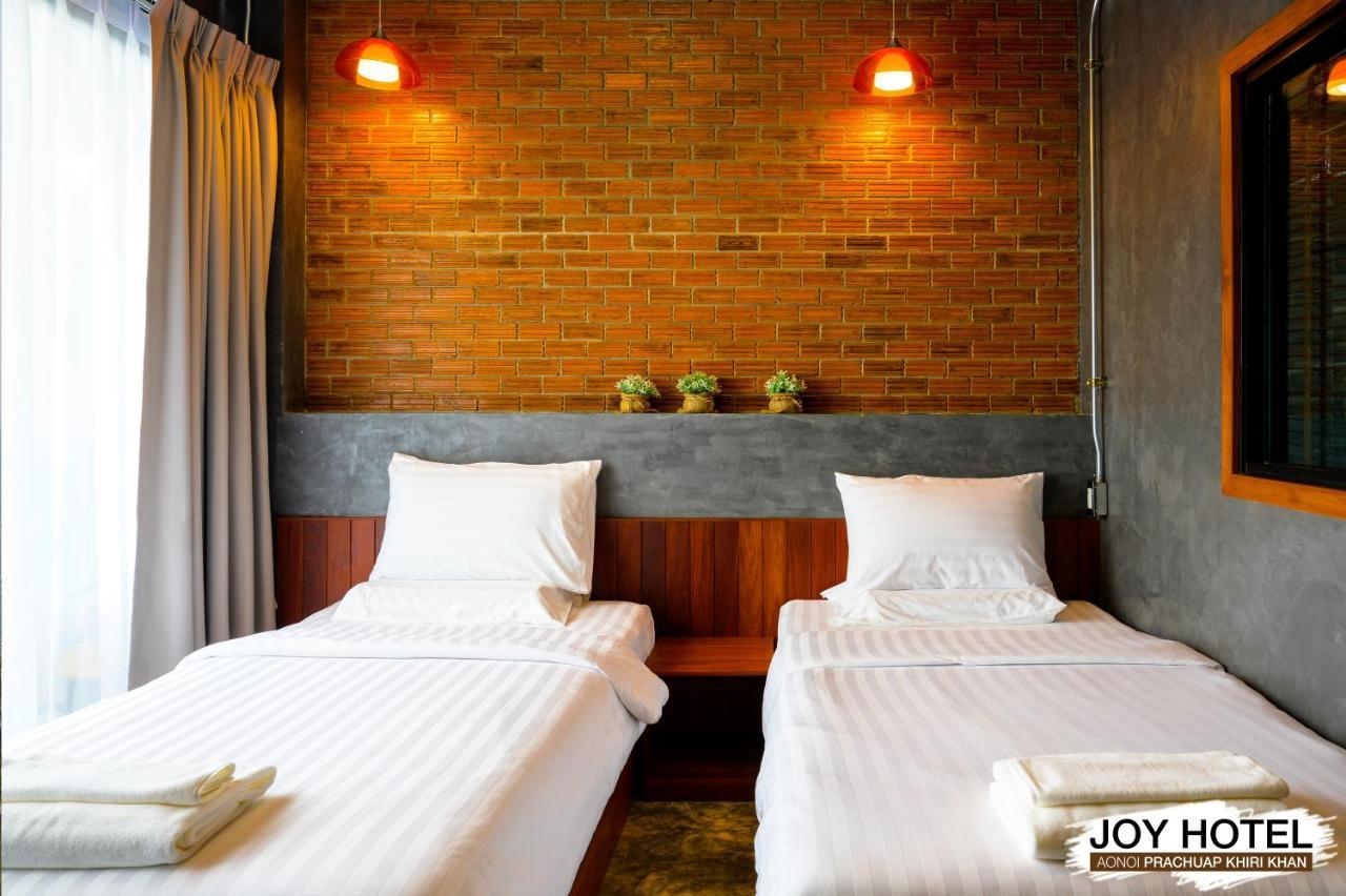 פראצ'ואפ קירי קאן Joy Hotel מראה חיצוני תמונה