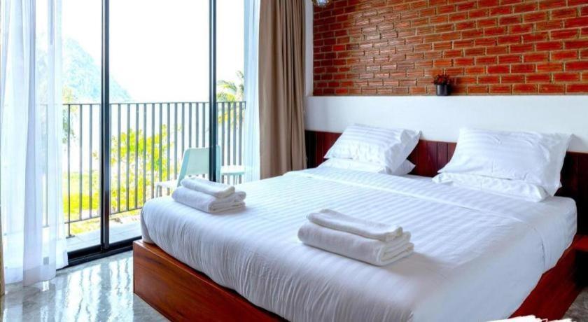 פראצ'ואפ קירי קאן Joy Hotel מראה חיצוני תמונה